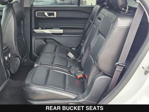 Used 2021 Ford Explorer XLT w/ Equipment Group 202A RWD image 17