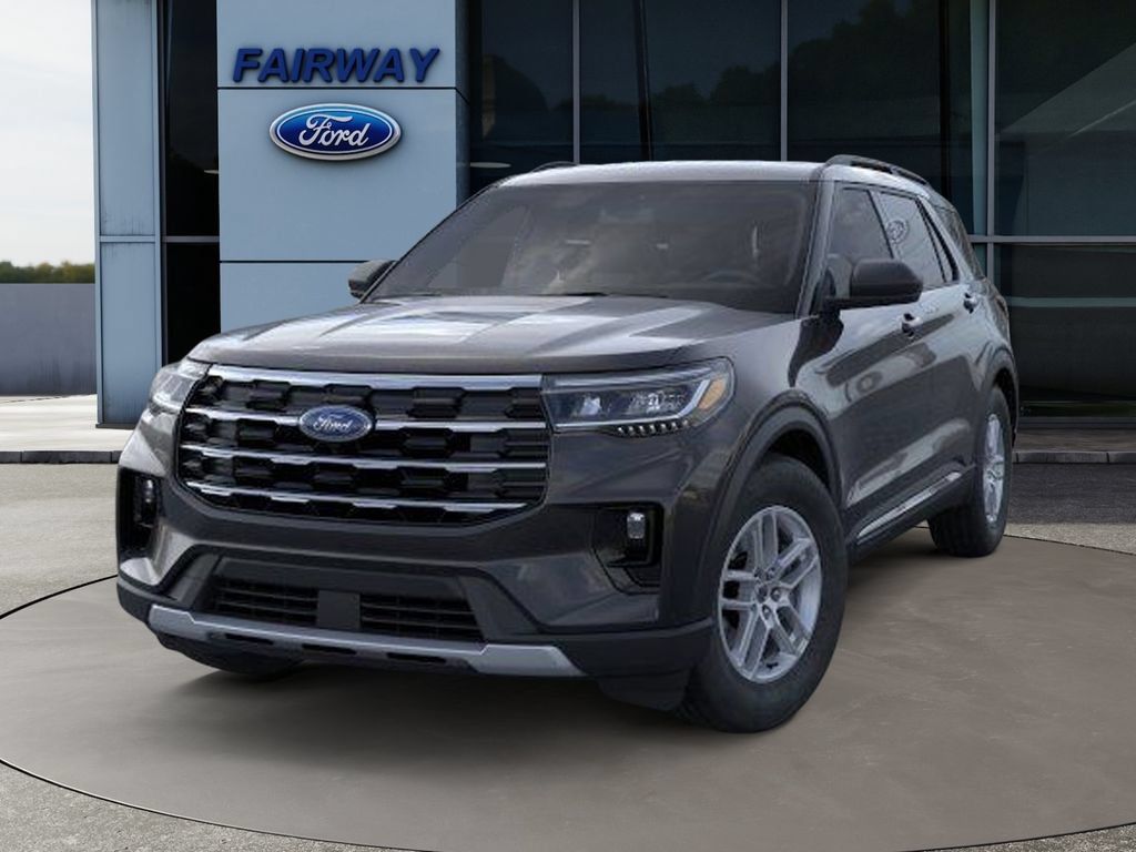 Used 2025 Ford Explorer Active w/ Active Comfort Package RWD image 2