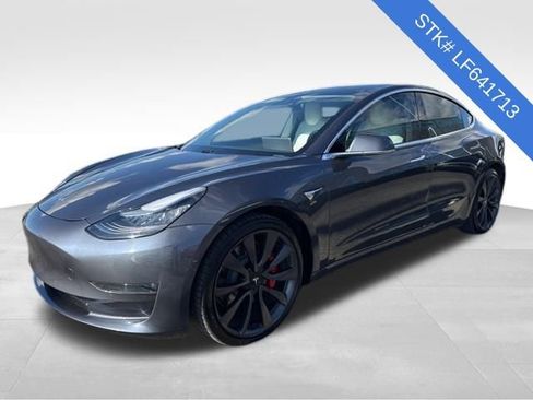 Used 2020 Tesla Model 3 Performance image 3