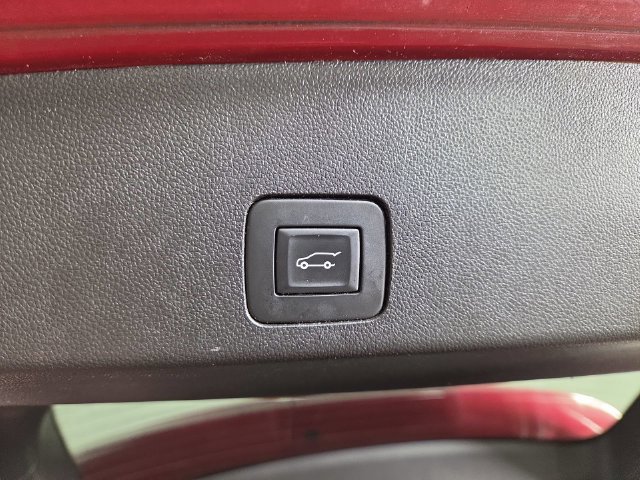 Used 2021 Buick Encore GX Select w/ Sport Touring Package FWD image 34
