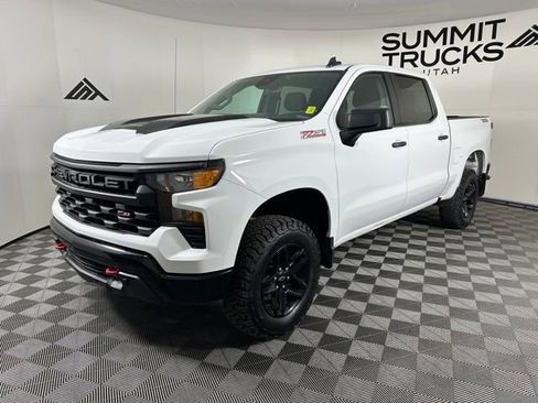 Used 2023 Chevrolet Silverado 1500 Custom Trail Boss AWD/4WD image 2