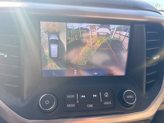 Used 2018 GMC Acadia Denali w/ Technology Package FWD image 9