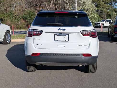 Used 2024 Jeep Compass Limited image 4