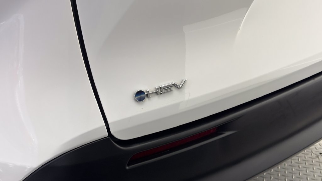 Certified 2026 Toyota Sienna LE FWD image 7
