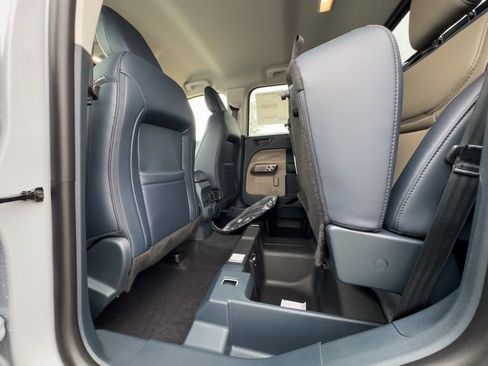 New 2026 Ford Maverick Lariat w/ 4K Tow Package image 48