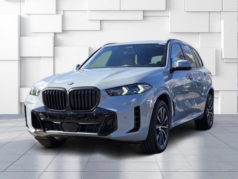 Used 2026 BMW X5 xDrive40i w/ M Sport Package AWD/4WD image 3