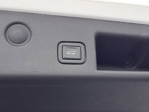 Used 2024 Chevrolet Equinox LT image 22