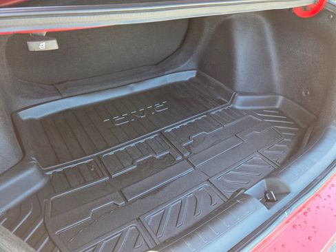 Used 2024 Honda Civic Sport image 13