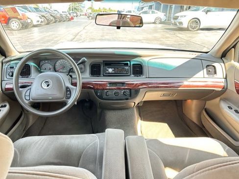 Used 2001 Mercury Grand Marquis GS RWD image 22