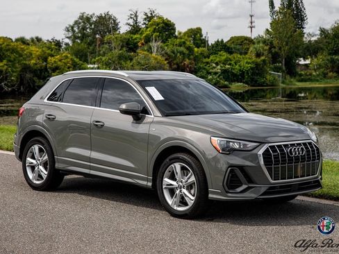 Used 2020 Audi Q3 2.0T Premium w/ Convenience Package image 1