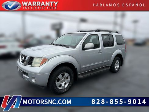 Used 2006 Nissan Pathfinder SE w/ (G01) SE Comfort Pkg image 1