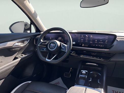 Used 2025 Buick Envision Sport Touring image 17