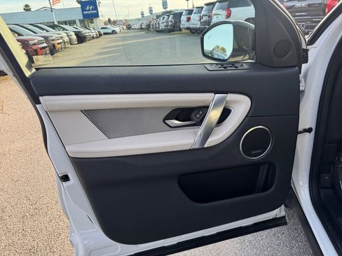 New 2023 Land Rover Discovery Sport S R-Dynamic image 11
