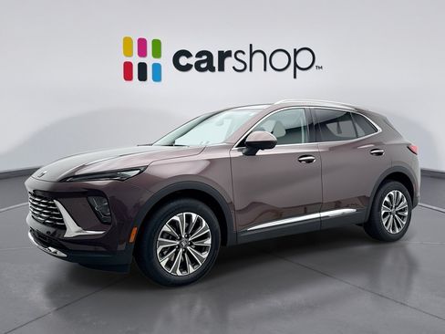 Used 2025 Buick Envision Preferred AWD/4WD image 1