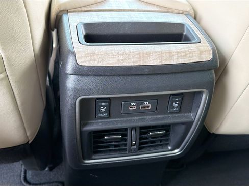 Used 2024 Nissan Murano SL AWD/4WD image 21