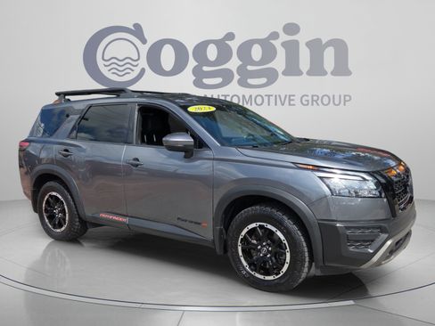 Used 2024 Nissan Pathfinder Rock Creek AWD/4WD image 7