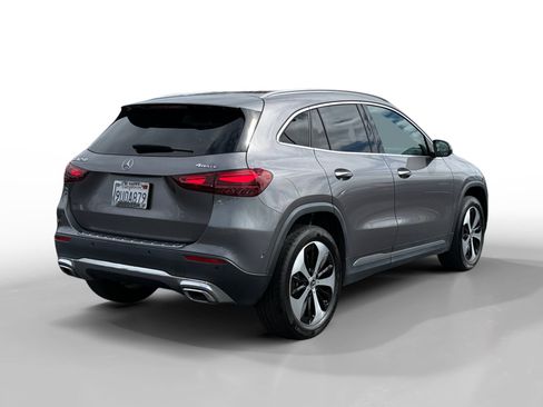 Used 2025 Mercedes-Benz GLA 250 4MATIC image 5