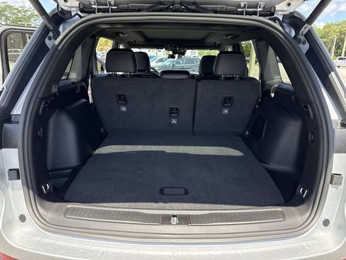 New 2026 Jeep Grand Cherokee Limited w/ Limited Altitude Package RWD image 33