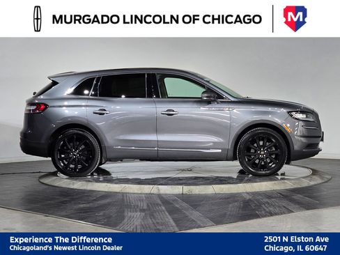 Used 2021 Lincoln Nautilus Reserve w/ Monochromatic Package image 9