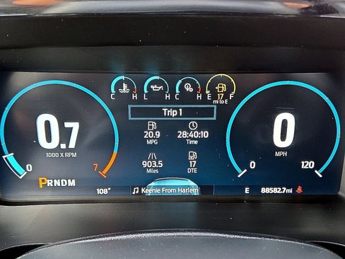 Used 2023 Ford F150 Lariat RWD image 18