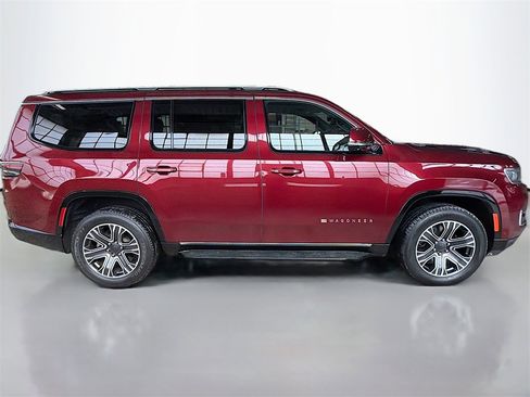 Used 2022 Jeep Wagoneer Series III w/ Convenience Group I image 8