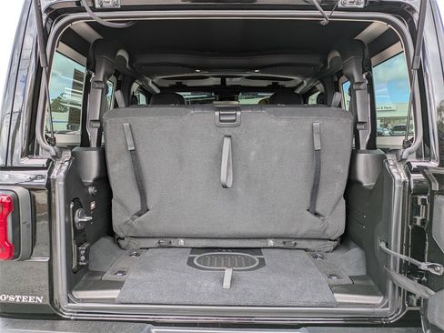 Used 2024 Jeep Wrangler Rubicon image 13