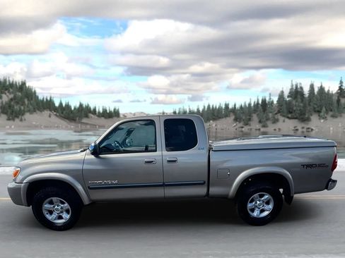 Used 2006 Toyota Tundra SR5 AWD/4WD image 6