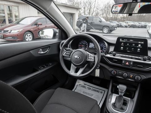 Used 2021 Kia Forte LXS FWD image 25