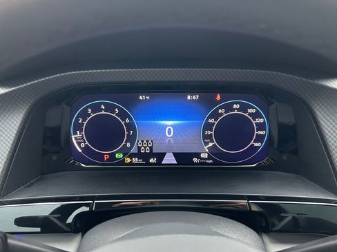 Used 2024 Volkswagen Atlas Peak Edition SE image 16