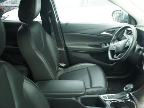 Used 2024 Buick Encore GX Sport Touring AWD/4WD image 5