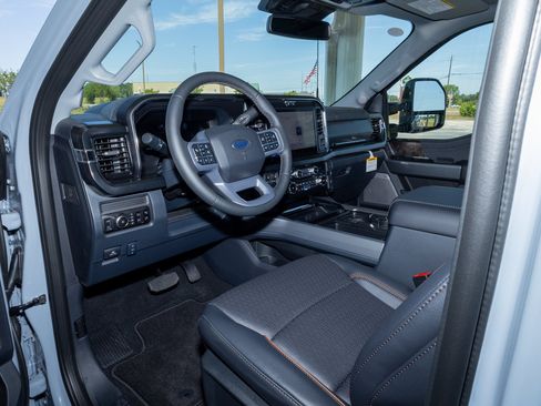New 2026 Ford F250 Lariat w/ Black Appearance Package AWD/4WD image 13