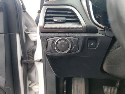 Used 2020 Ford Fusion SE AWD/4WD image 14