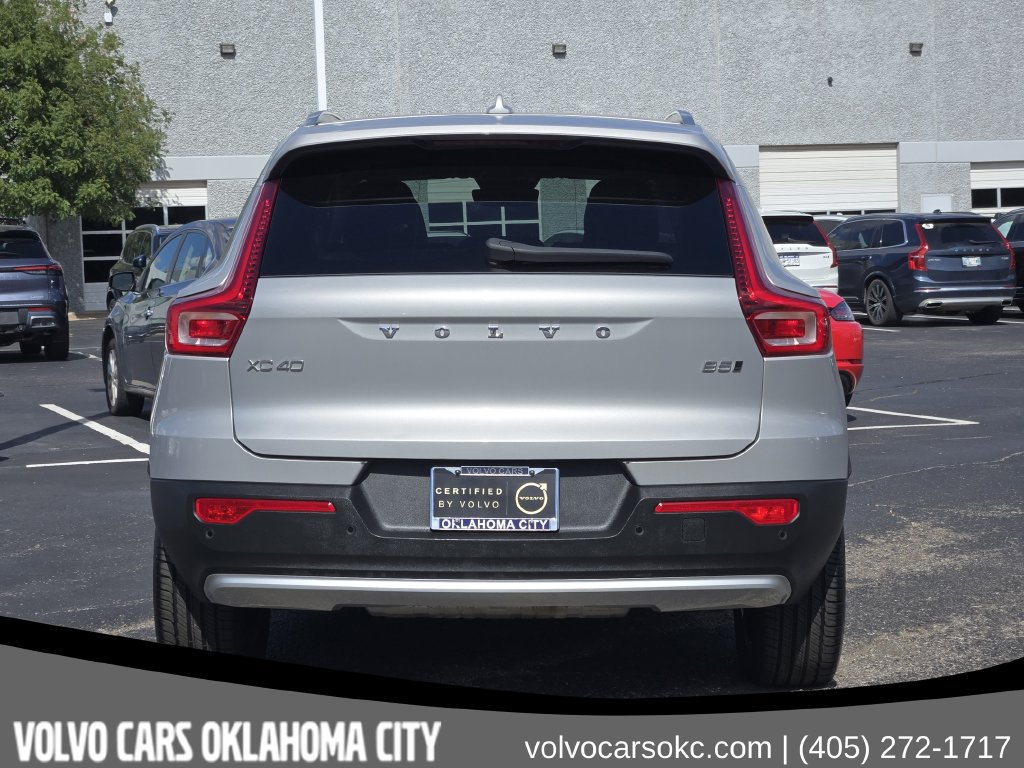 Certified 2025 Volvo XC40 B5 Core AWD/4WD image 6