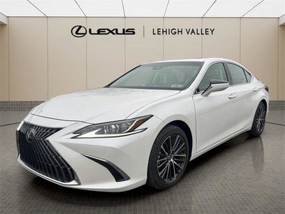 Certified 2025 Lexus ES 350 w/ Premium Package
