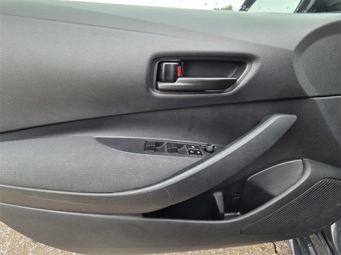 Used 2023 Toyota Corolla LE image 16