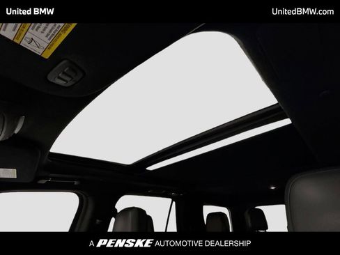 Used 2024 Lincoln Navigator Reserve image 12