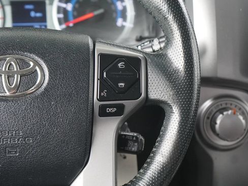 Used 2018 Toyota 4Runner SR5 AWD/4WD image 16
