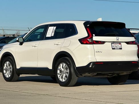 Used 2025 Honda CR-V LX image 5