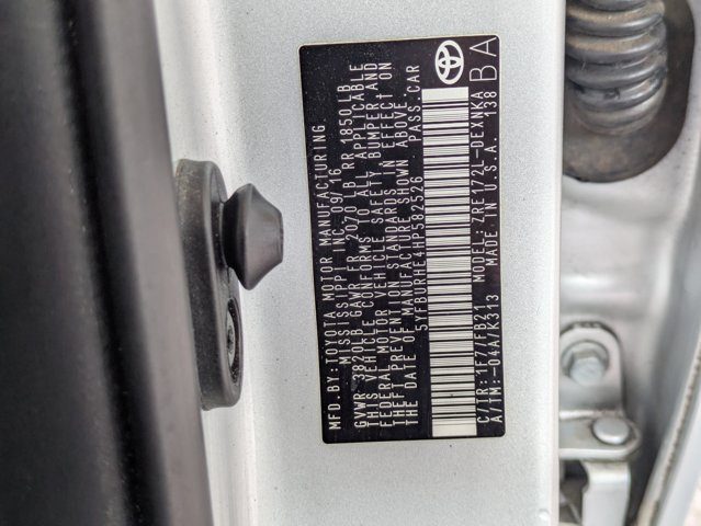 Used 2017 Toyota Corolla LE FWD image 15