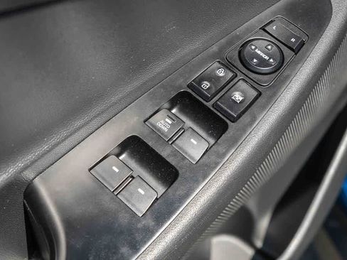 Used 2020 Hyundai Tucson SE FWD image 16
