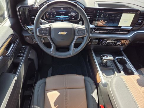 New 2026 Chevrolet Silverado 1500 High Country AWD/4WD image 9