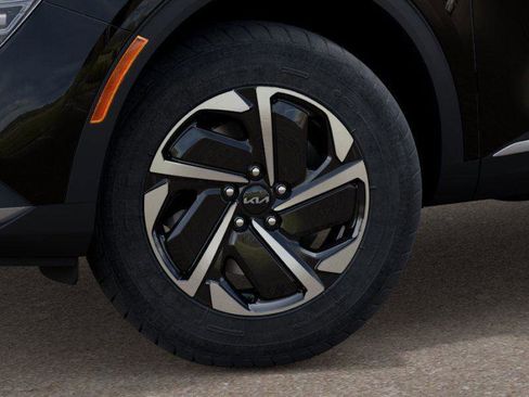 New 2025 Kia Sportage LX image 9