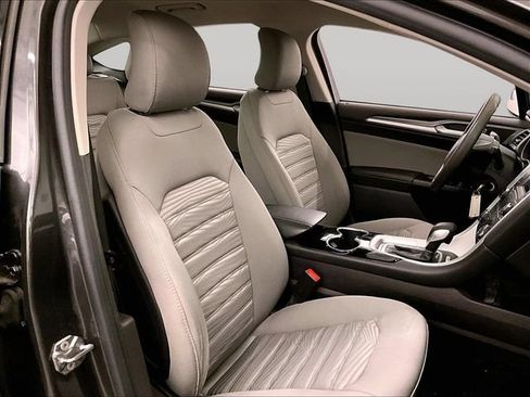 Used 2016 Ford Fusion S FWD image 8