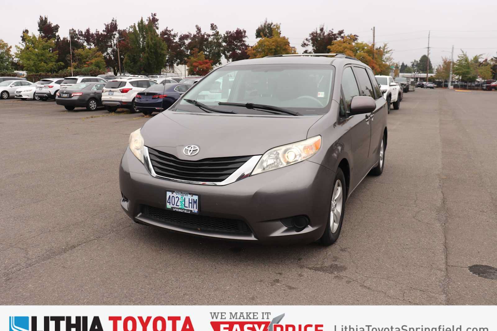 Used 2014 Toyota Sienna LE FWD image 1