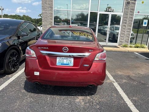 Used 2014 Nissan Altima 2.5 SV w/ Convenience Package FWD image 4