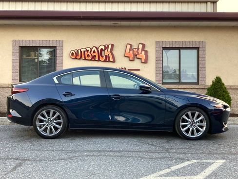 Used 2021 MAZDA MAZDA3 s FWD image 33