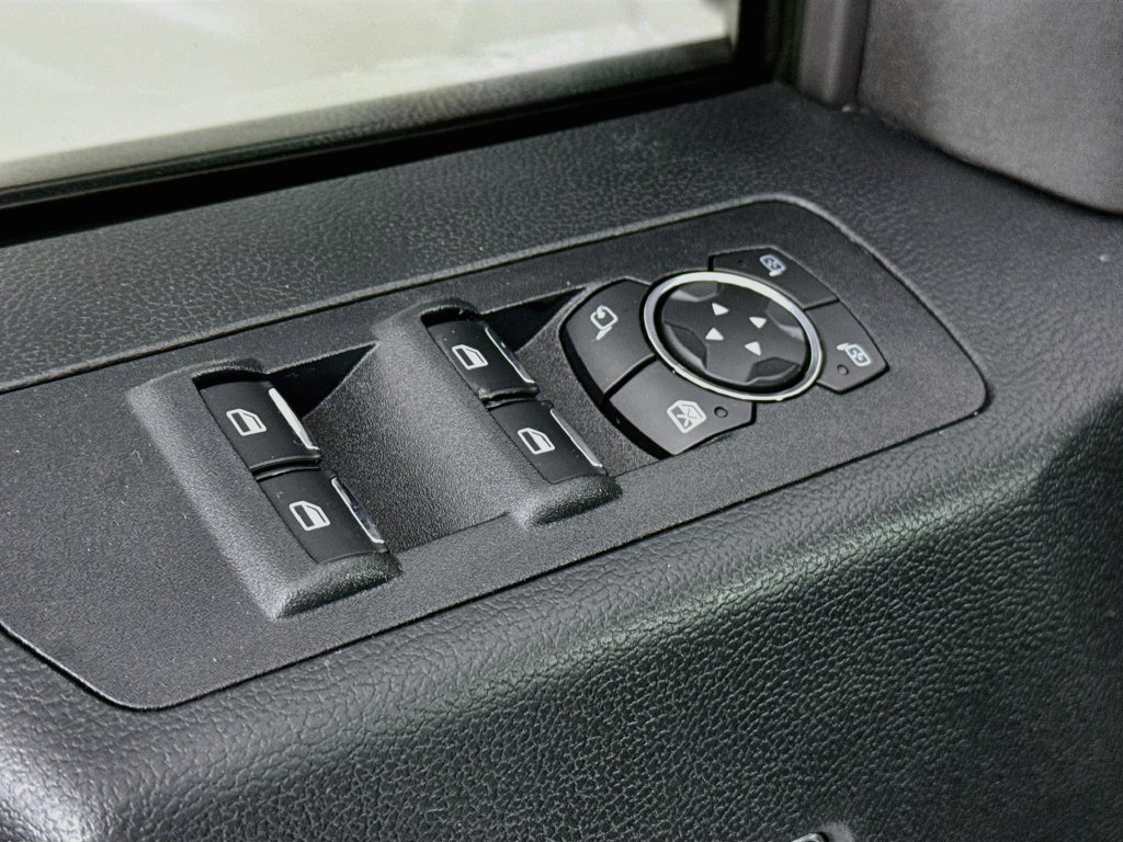 Used 2019 Ford F150 Lariat AWD/4WD image 17