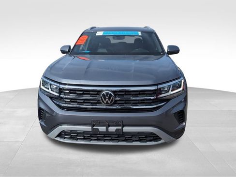 Used 2023 Volkswagen Atlas Cross Sport SE w/ Panoramic Sunroof Package image 3