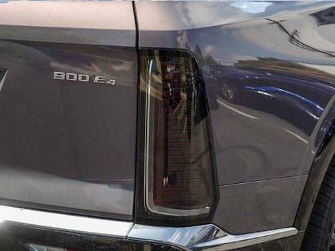 Used 2026 Cadillac Vistiq Premium Luxury AWD/4WD image 19