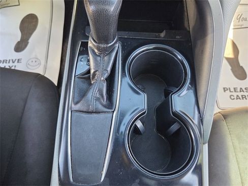 Used 2018 Toyota Camry LE w/ Moonroof Package image 18